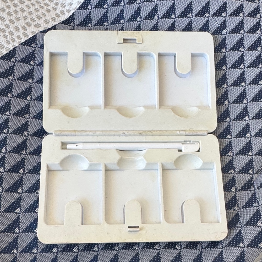 NINTENDO DS GAME CASE